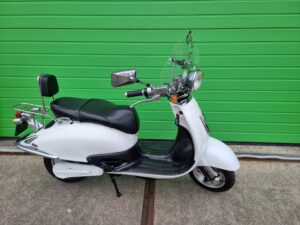 MPI Elektrische Retro Scooter - wit